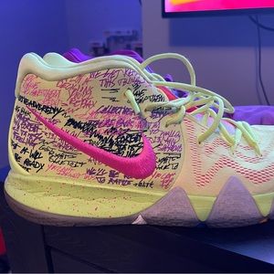 Kyrie Confetti Size 14